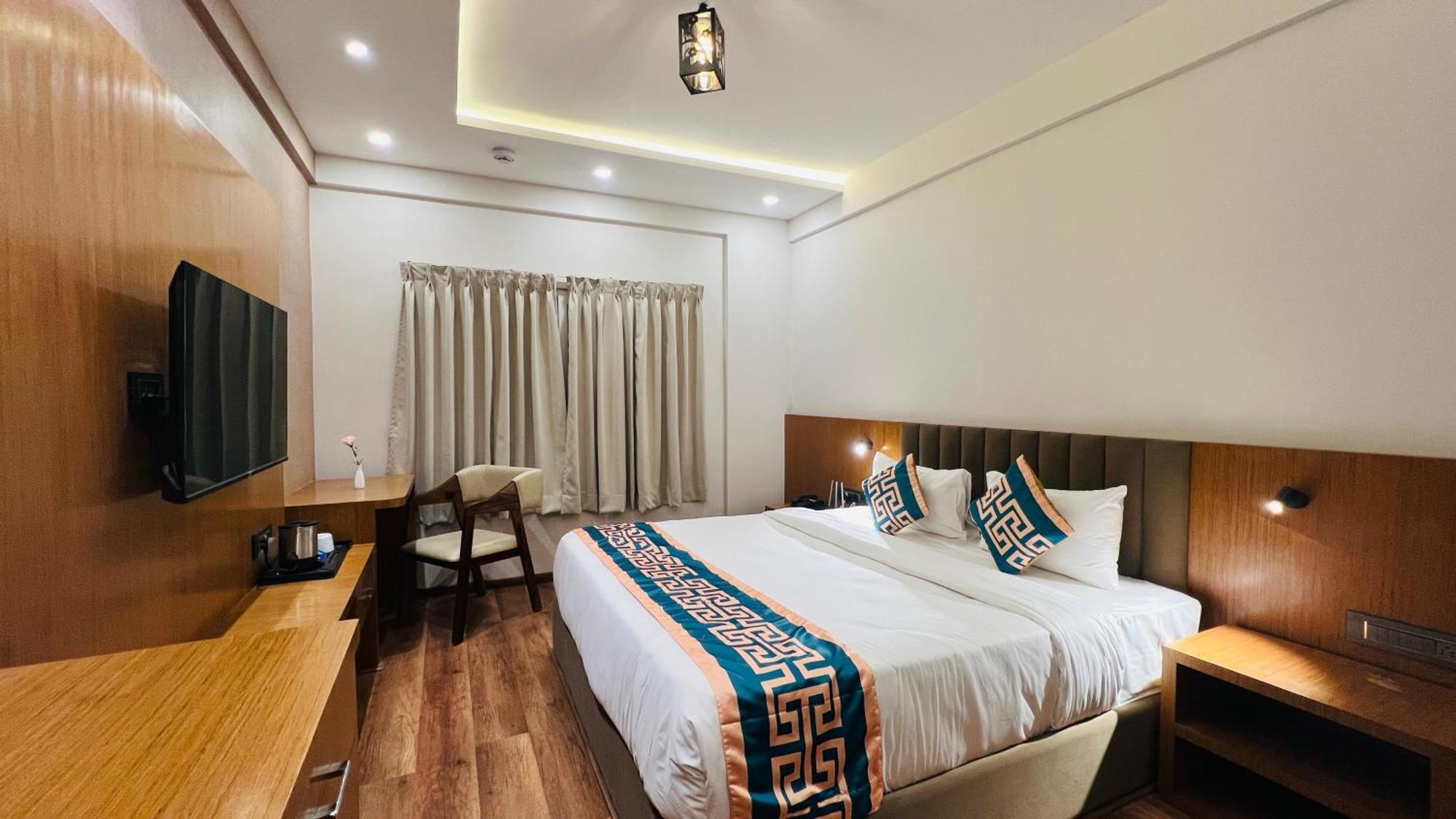 Hotel Aashraya Dod Jala 외부 사진